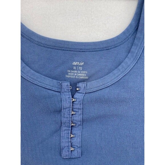 Women's Aerie Blue Tank Top Crop Size XL Ribbed Hook & Eye Closure - Picture 2 of 5